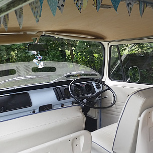 Campervan hire Cowliing