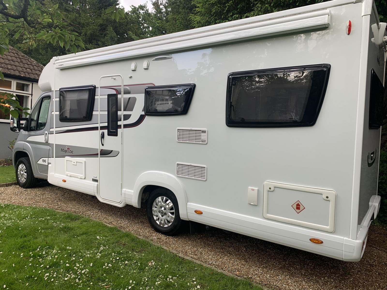 Motorhome hire Chandlers Ford Elddis Marquis 196