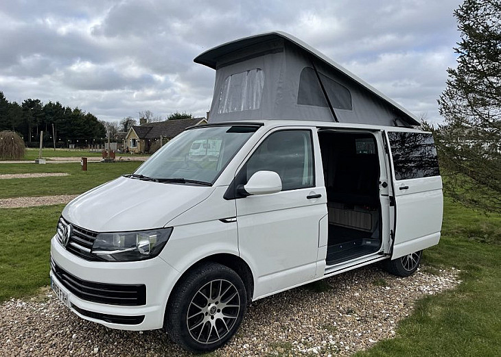 VW T6 4-Berth Campervan Hire Beverley - From £100/Night