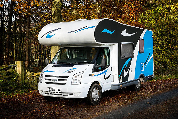 Honey - Chausson Flash 3 hire Canal Road