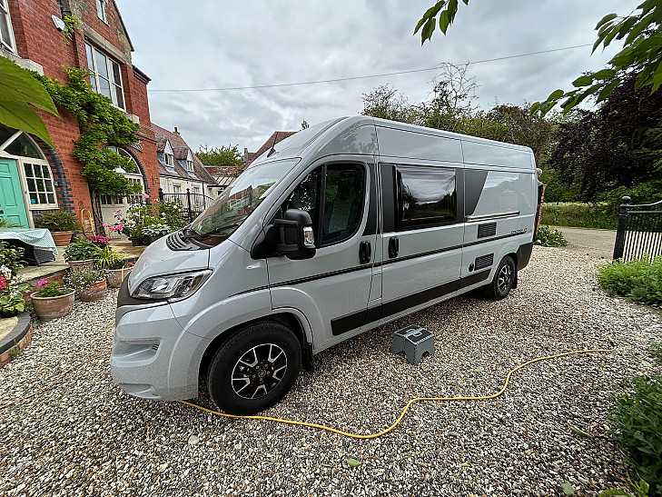 Auto-Trail / Fiat Ducato Expedition 67 "Flex" hire Daventry