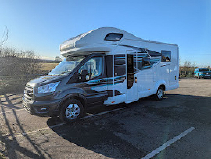 Swift Voyager 494 hire Beverley