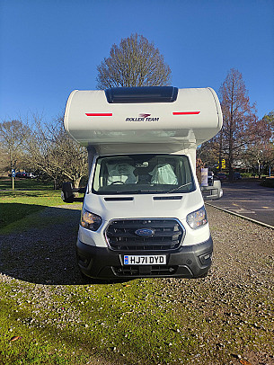 Motorhome hire Romsey