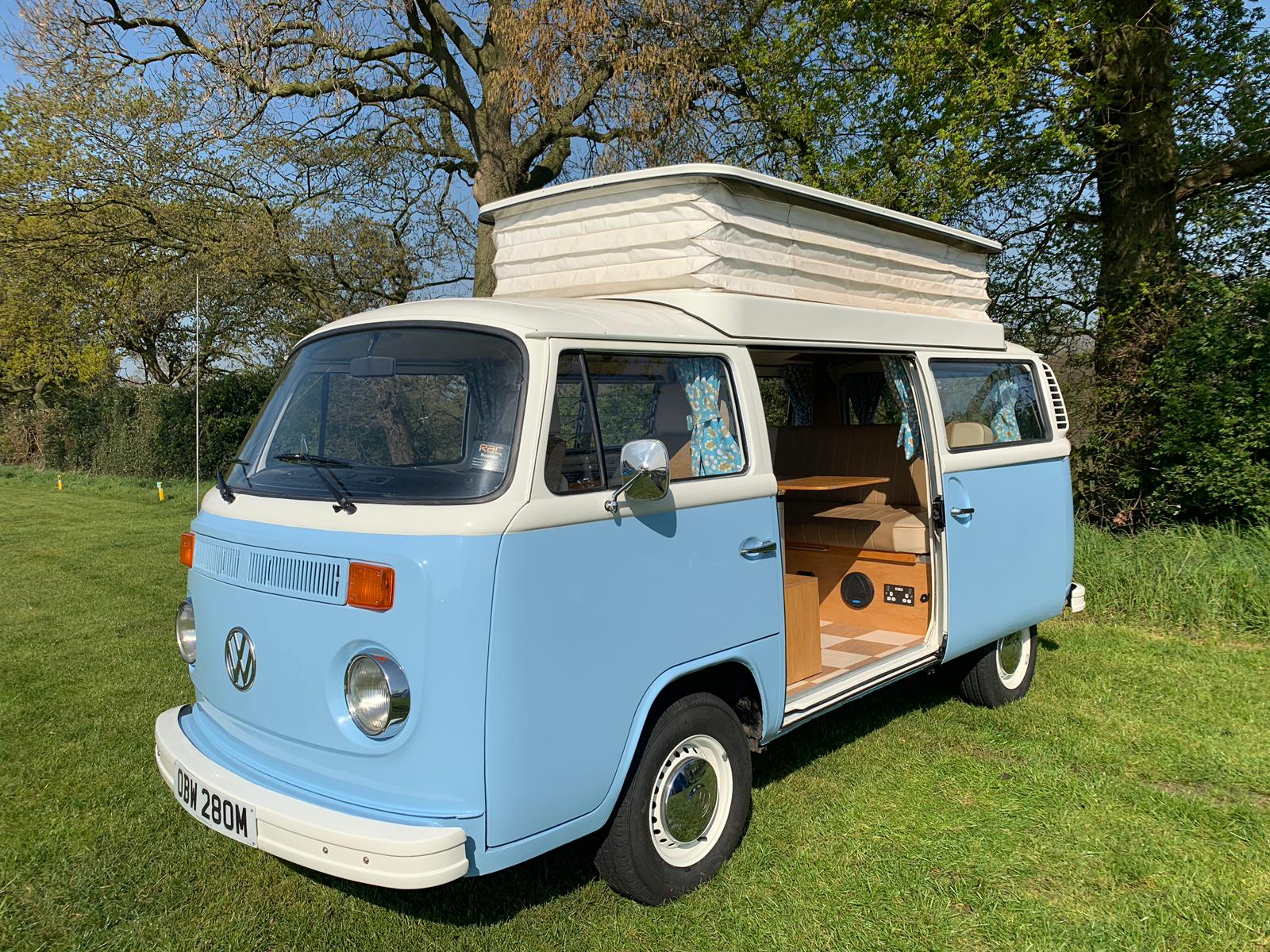 Motorhome hire Huddersfield - Volkswagen 1973 T2 Baywindow Campervan